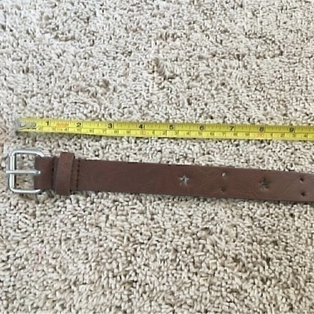 Girls size large brown cutout star belt